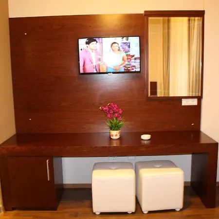 Daku Hotel Yrshek